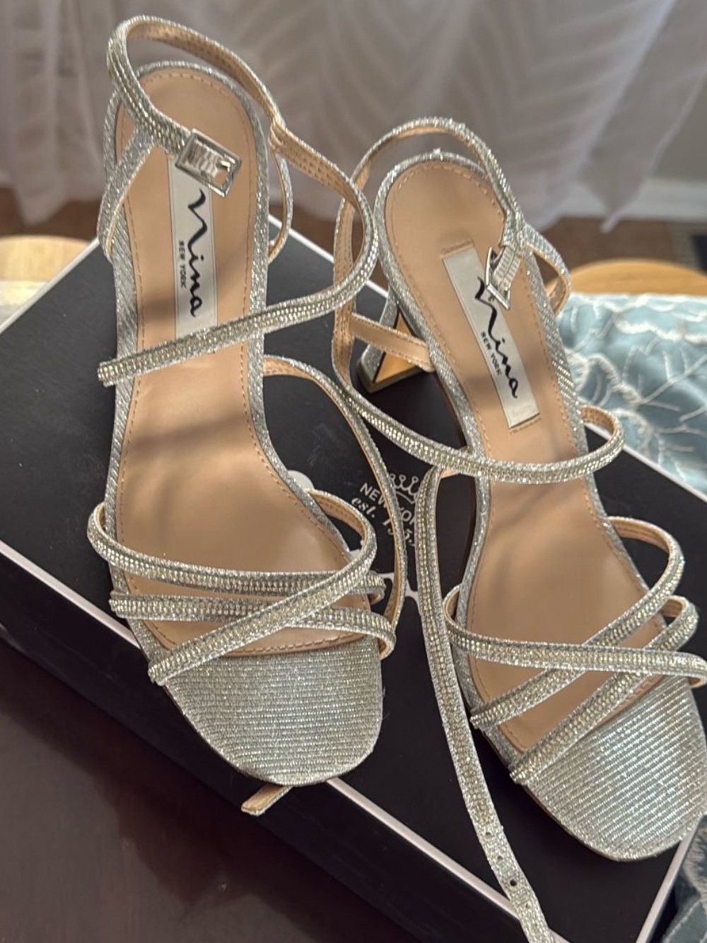 Niña Strappy Rhinestone Sandals in Silver US 6.5 Like New